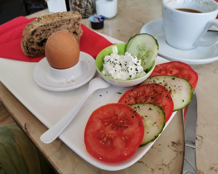 Cafe Montmartre